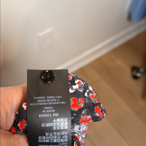 THE KOOPLES PARIS BLOUSE 
VISCOSE 
NWT
SIZE 1 (small) - Picture 8 of 8